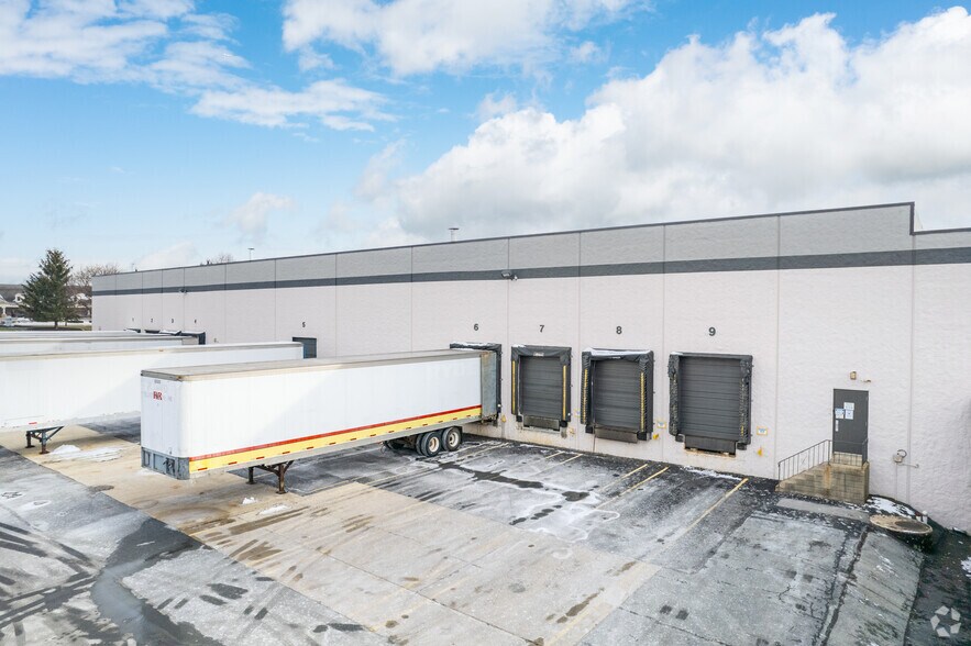 6829 Ruppsville Rd, Allentown, PA à louer - Photo du bâtiment - Image 3 de 6