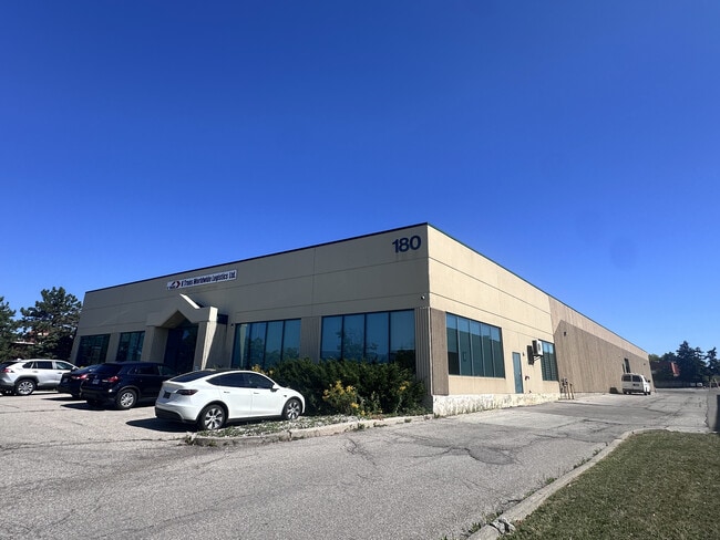 Plus de détails pour 180 Traders Blvd E, Mississauga, ON - Industriel à louer