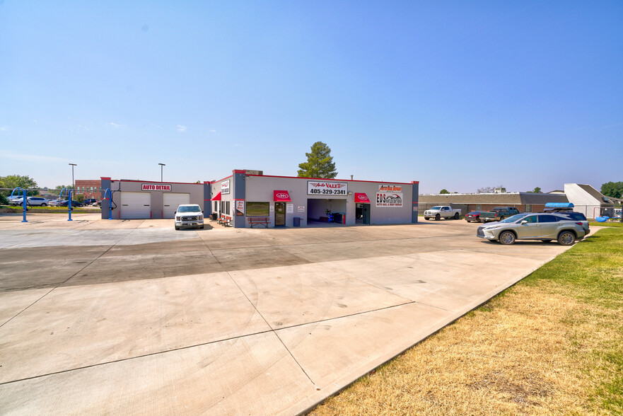 3250 W Robinson St, Norman, OK for sale - Building Photo - Image 2 of 36