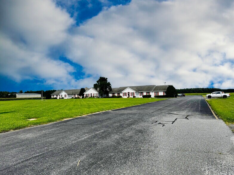 18119 N Sussex Hwy, Bridgeville, DE à louer - Photo du bâtiment - Image 2 de 58