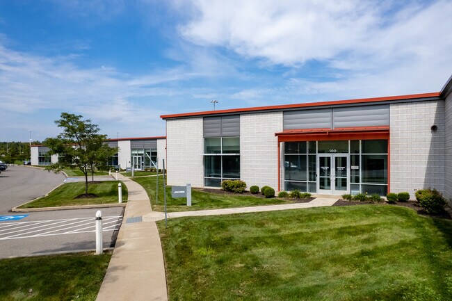 Plus de détails pour 400 Industry Dr, Pittsburgh, PA - Bureau, Local d'activités à louer