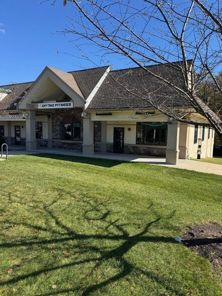 401 Louviers Dr, Newark, DE for lease - Building Photo - Image 1 of 13