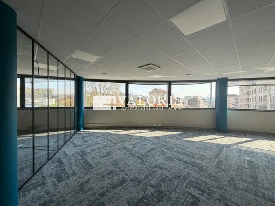 Office in Lyon for lease Building Photo- Image 1 of 9