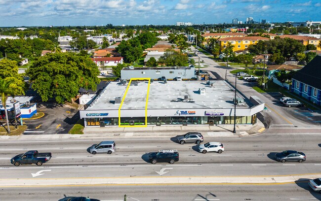 More details for 300-310 W Hallandale Beach Blvd, Hallandale Beach, FL - Retail for Lease