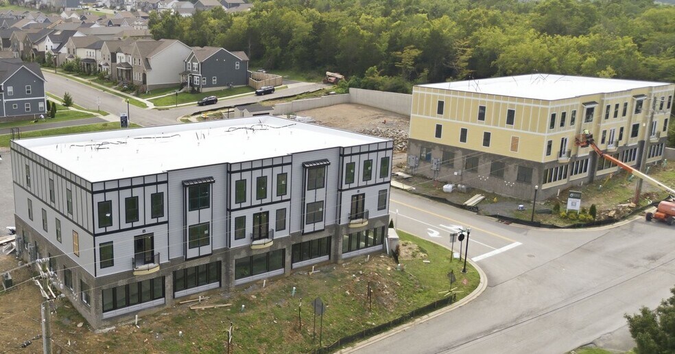 100 Oasis Dr, La Vergne, TN à louer - Photo du bâtiment - Image 1 de 3