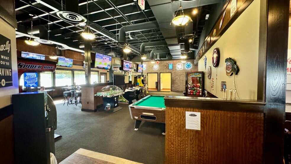 3333 Hwy 10 E, Moorhead, MN à vendre - Photo intérieure - Image 2 de 36