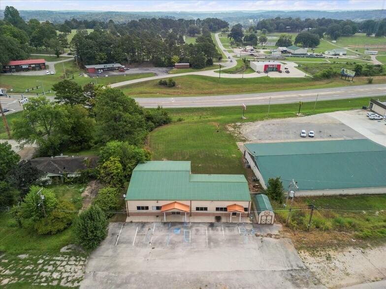 1006 A Nettleton Ave, Thayer, MO à vendre - Photo du bâtiment - Image 3 de 20