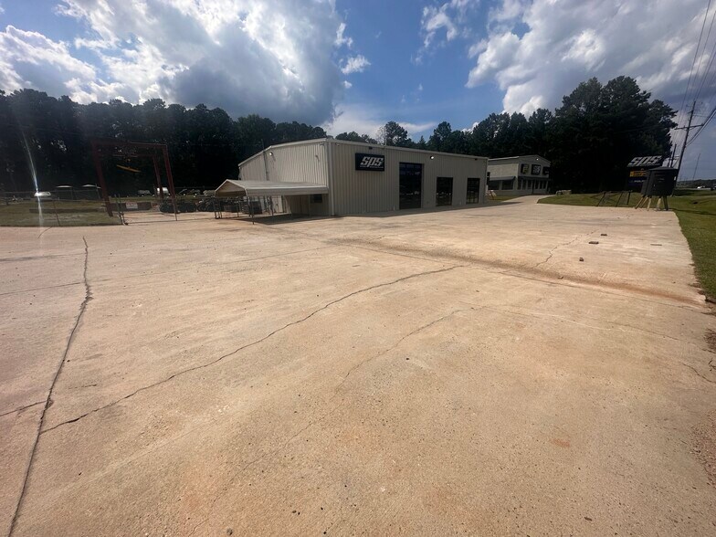 3028 N Columbia St, Milledgeville, GA à vendre - Photo du bâtiment - Image 3 de 21