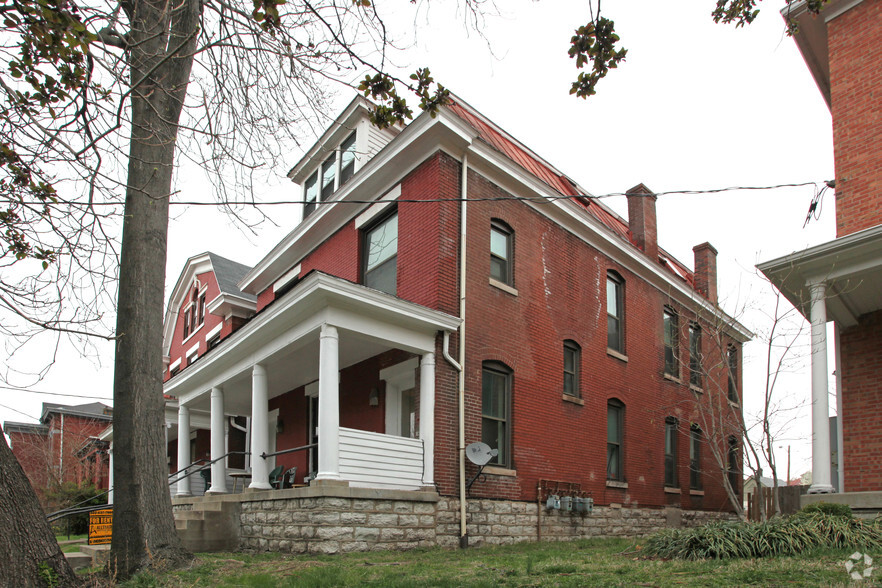 1111 S 1st St, Louisville, KY for sale - Primary Photo - Image 1 of 4