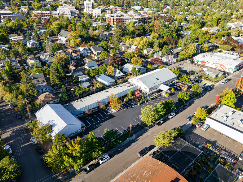 340 A St, Ashland, OR for lease - Building Photo - Image 2 of 34