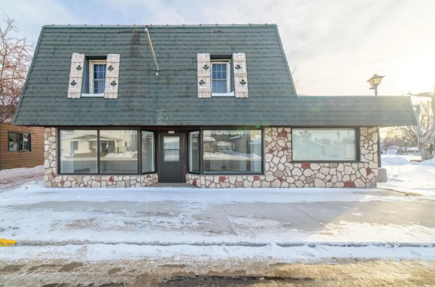 1773 Superior St, Three Lakes, WI à vendre - Photo du bâtiment - Image 2 de 30