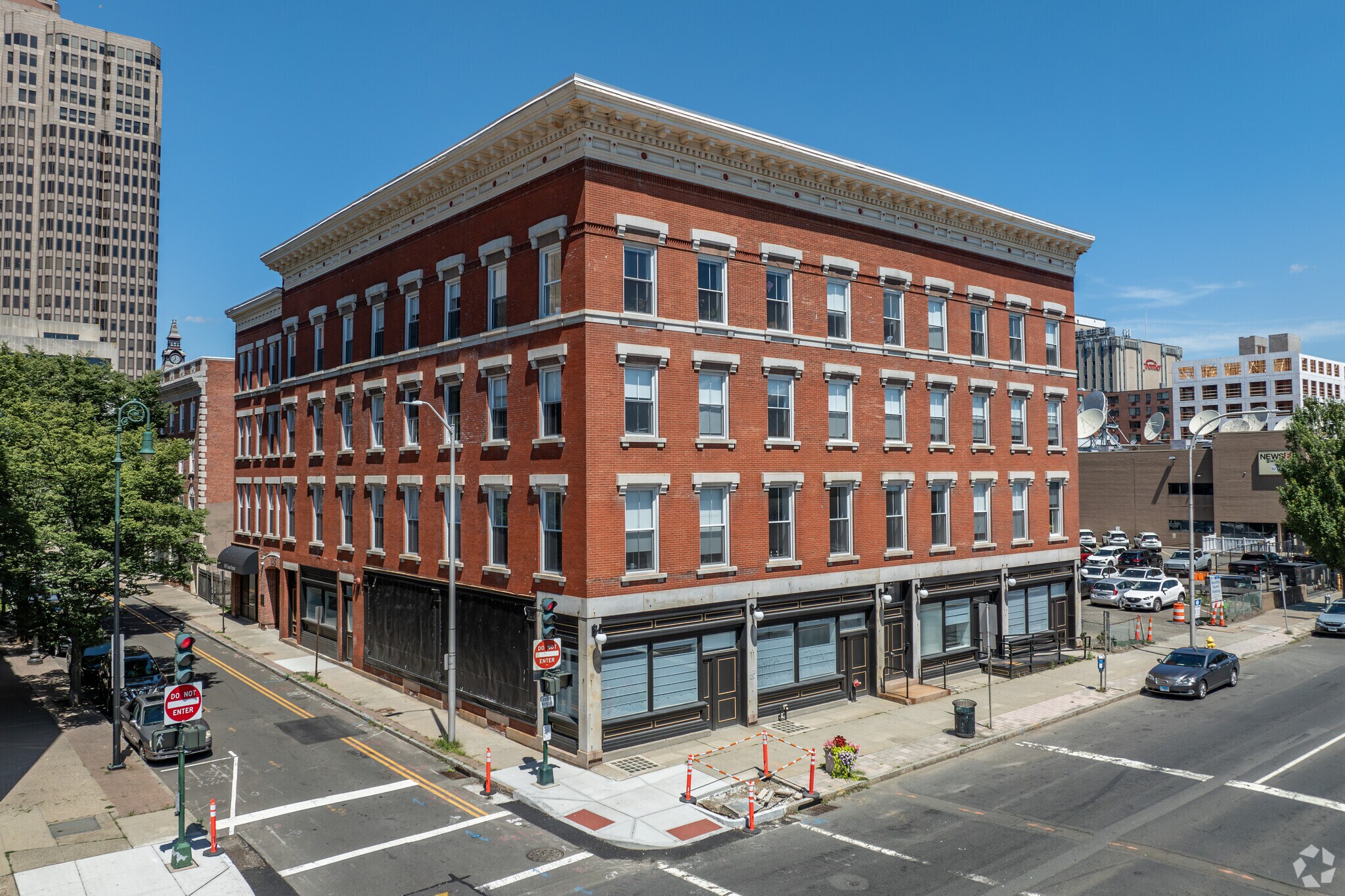 105 Court St, New Haven, CT for lease Building Photo- Image 1 of 22