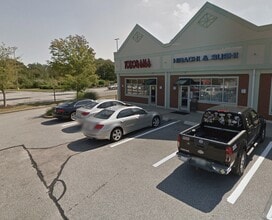 300 Quaker Ln, Warwick, RI for lease Building Photo- Image 1 of 1