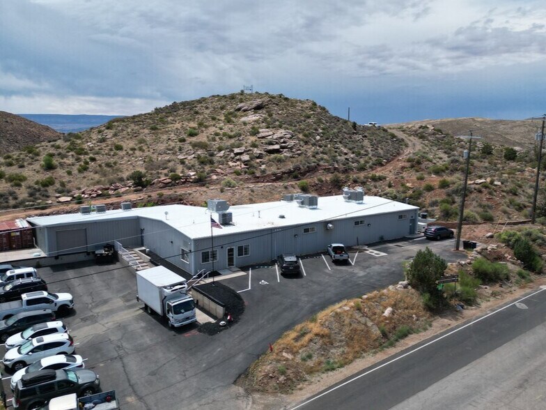 590 N Main St, Leeds, UT à vendre - Photo du bâtiment - Image 1 de 43