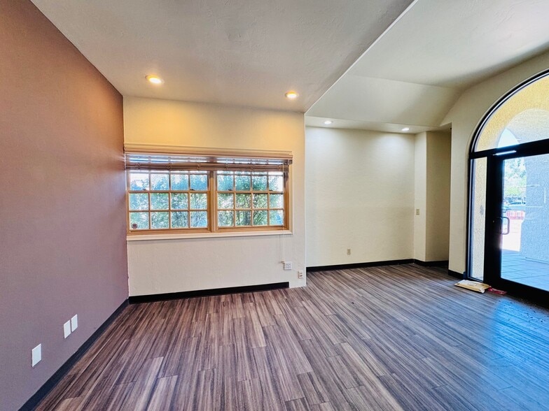 6115-6117 E Grant Rd, Tucson, AZ for sale - Building Photo - Image 3 of 8