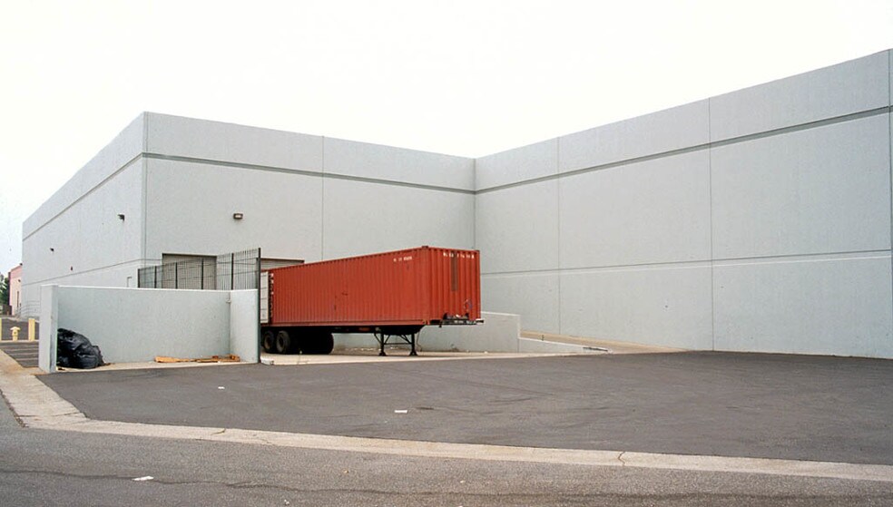 860 Sandhill Ave, Carson, CA à vendre - Autre - Image 2 de 8