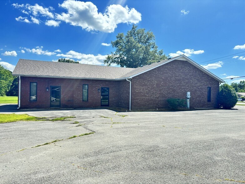 1601 McArthur St, Manchester, TN à louer - Photo principale - Image 1 de 4