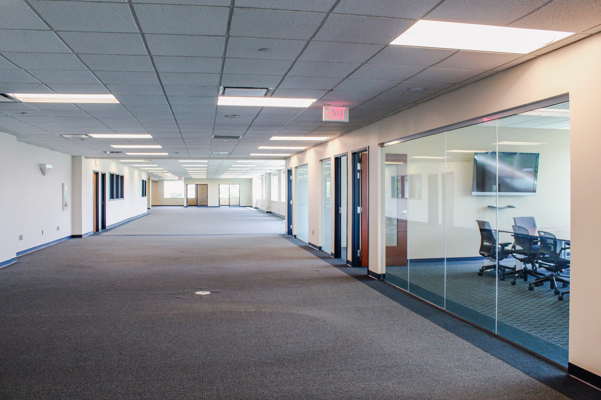 950 Trade Centre Way, Portage, MI for lease Interior Photo- Image 1 of 36