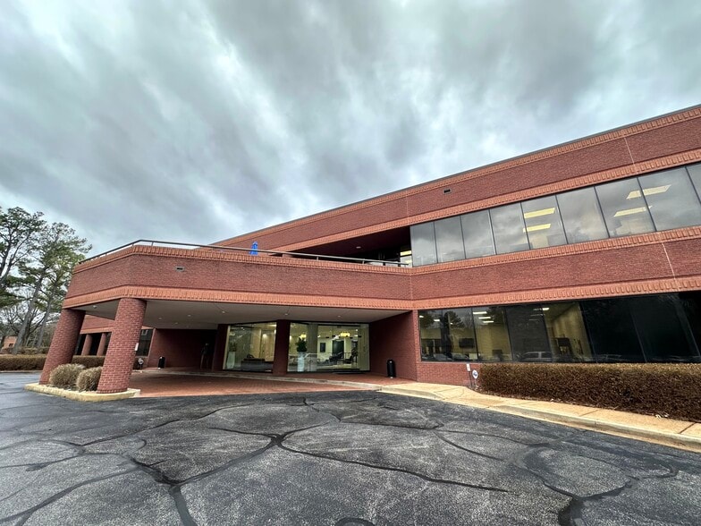 1900 Exeter Rd, Germantown, TN for lease - Building Photo - Image 3 of 14