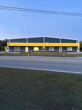 18440 Paulson Dr, Port Charlotte, FL for lease Interior Photo- Image 1 of 5