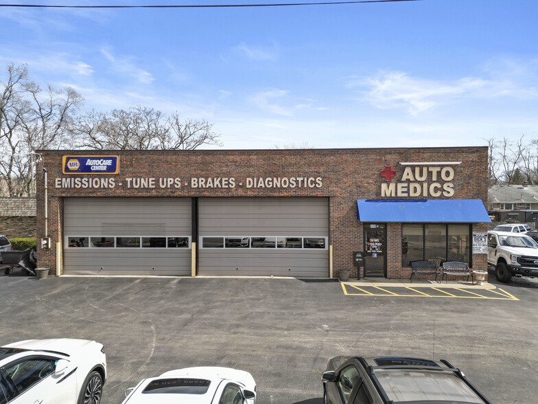 108 S Larkin Ave, Joliet, IL for sale - Primary Photo - Image 1 of 1