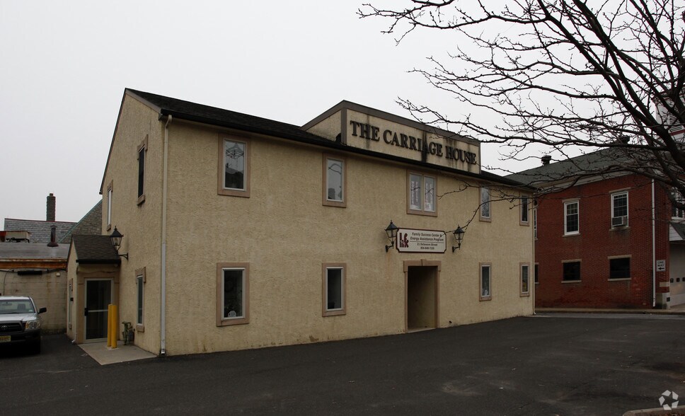 21 Delaware St, Woodbury, NJ à vendre - Photo principale - Image 2 de 2