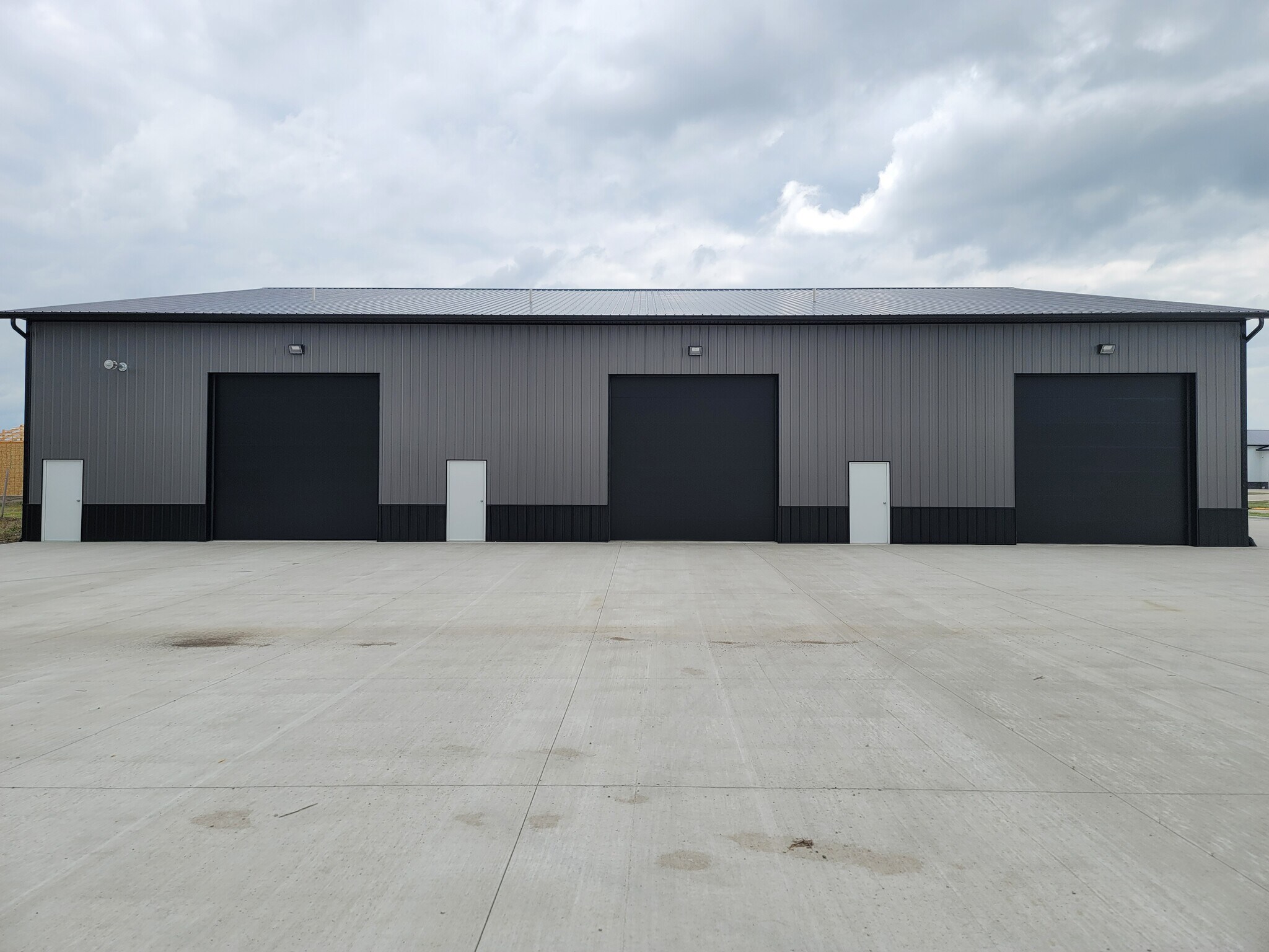 401 Snyder Drive- Building. A, Huxley, IA à louer Photo principale- Image 1 de 14