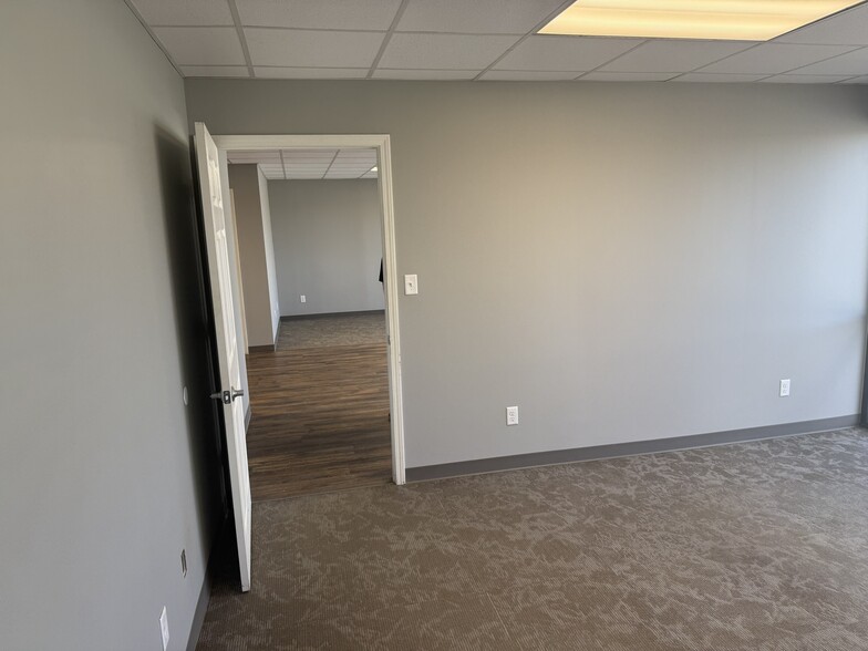 3927 Highway 27, Sulphur, LA for lease - Building Photo - Image 2 of 11