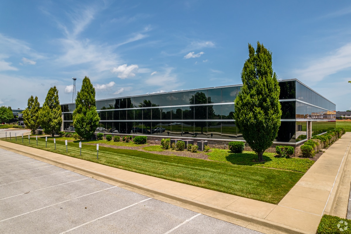 2809 Ajax Ave, Rogers, AR for lease Primary Photo- Image 1 of 6