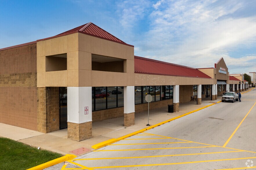 16024 S Harlem Ave, Tinley Park, IL à louer - Photo du bâtiment - Image 1 de 19