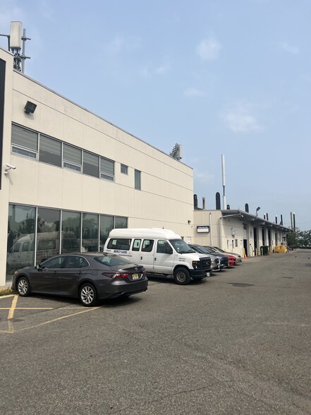 2699-2705 Richmond Ter, Staten Island, NY for lease - Building Photo - Image 1 of 12