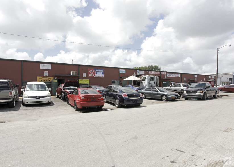 1840-1862 NW 29th St, Oakland Park, FL for lease - Building Photo - Image 3 of 6