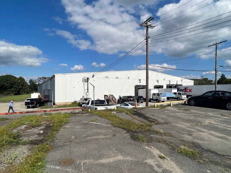 313 Church St, Swedesboro, NJ à vendre - Photo du bâtiment - Image 3 de 18