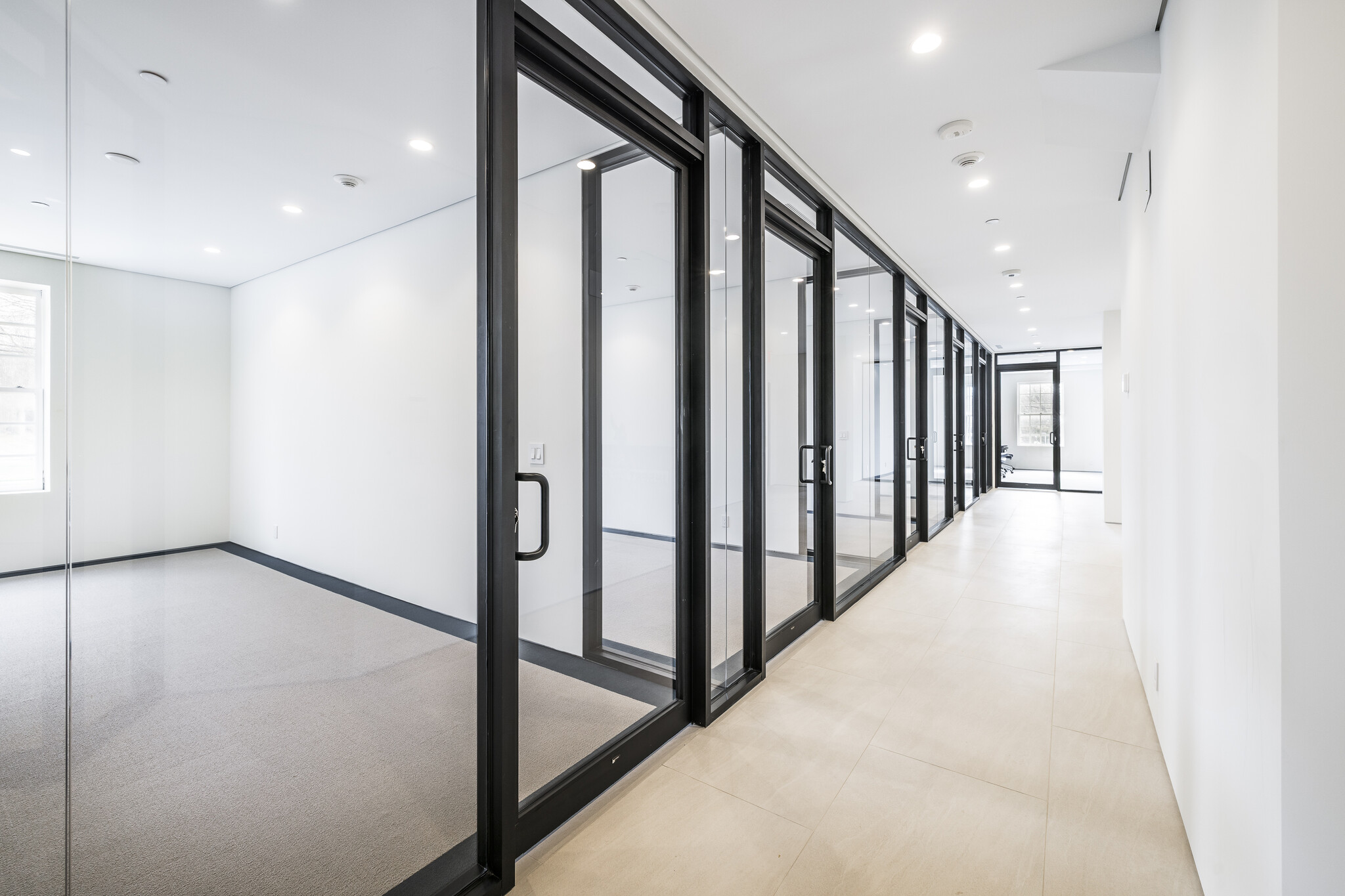 2200 Montauk Hwy, Bridgehampton, NY for lease Interior Photo- Image 1 of 4