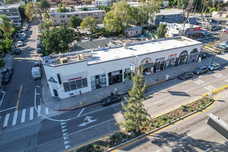 1429-1445 N Highland Ave, Los Angeles, CA à louer - Photo du bâtiment - Image 2 de 11