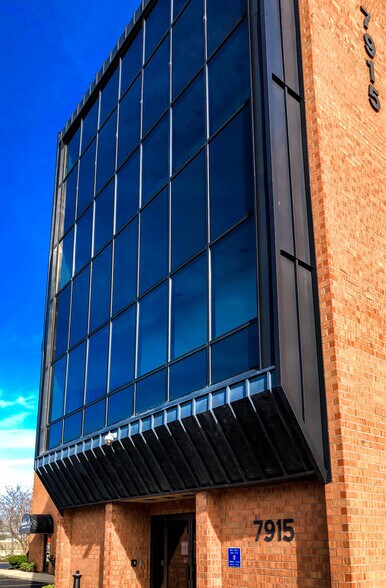 7915 Malcolm Rd, Clinton, MD à louer - Photo du bâtiment - Image 3 de 5