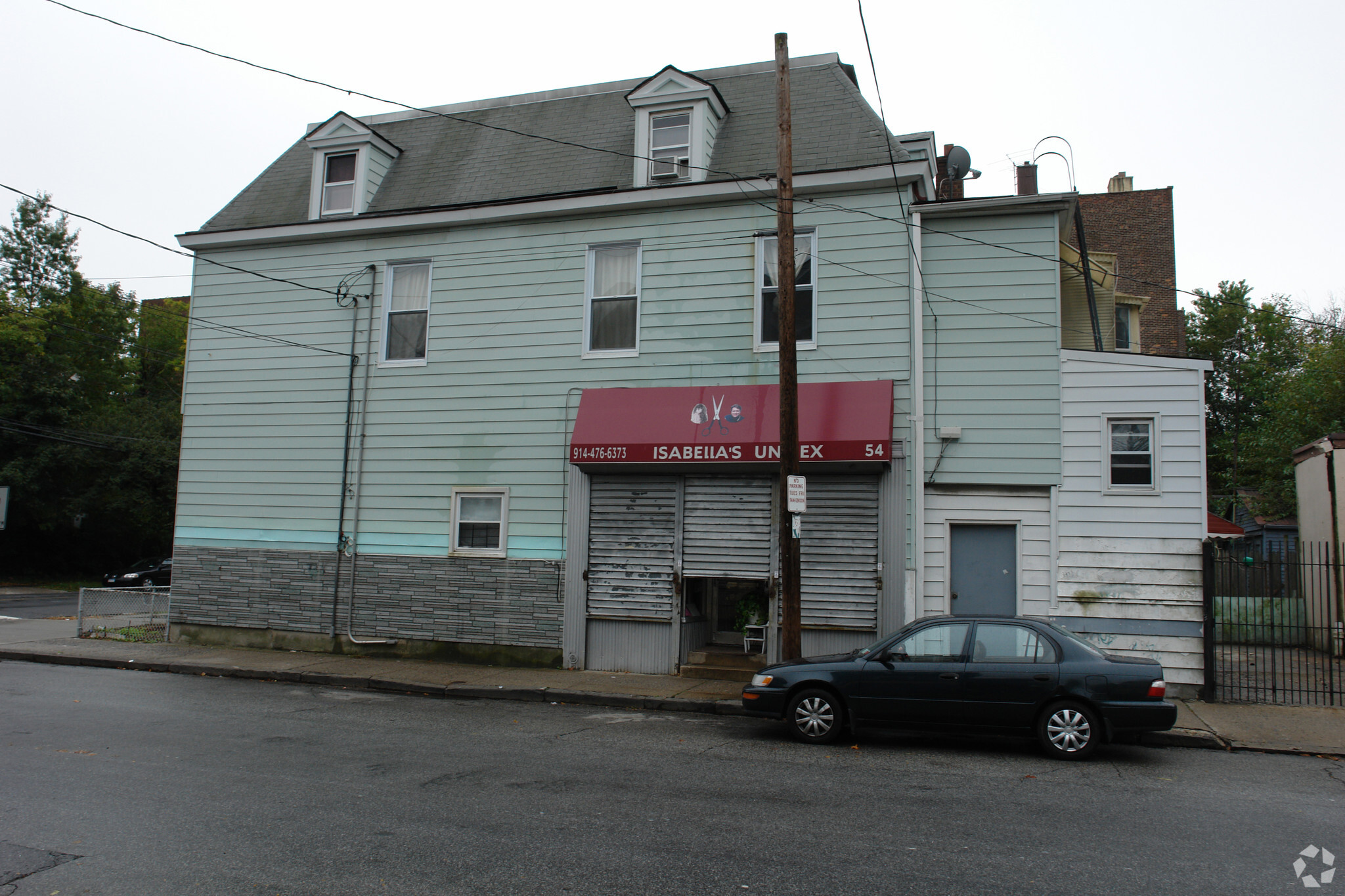 54 Lawrence St, Yonkers, NY à vendre Photo principale- Image 1 de 1