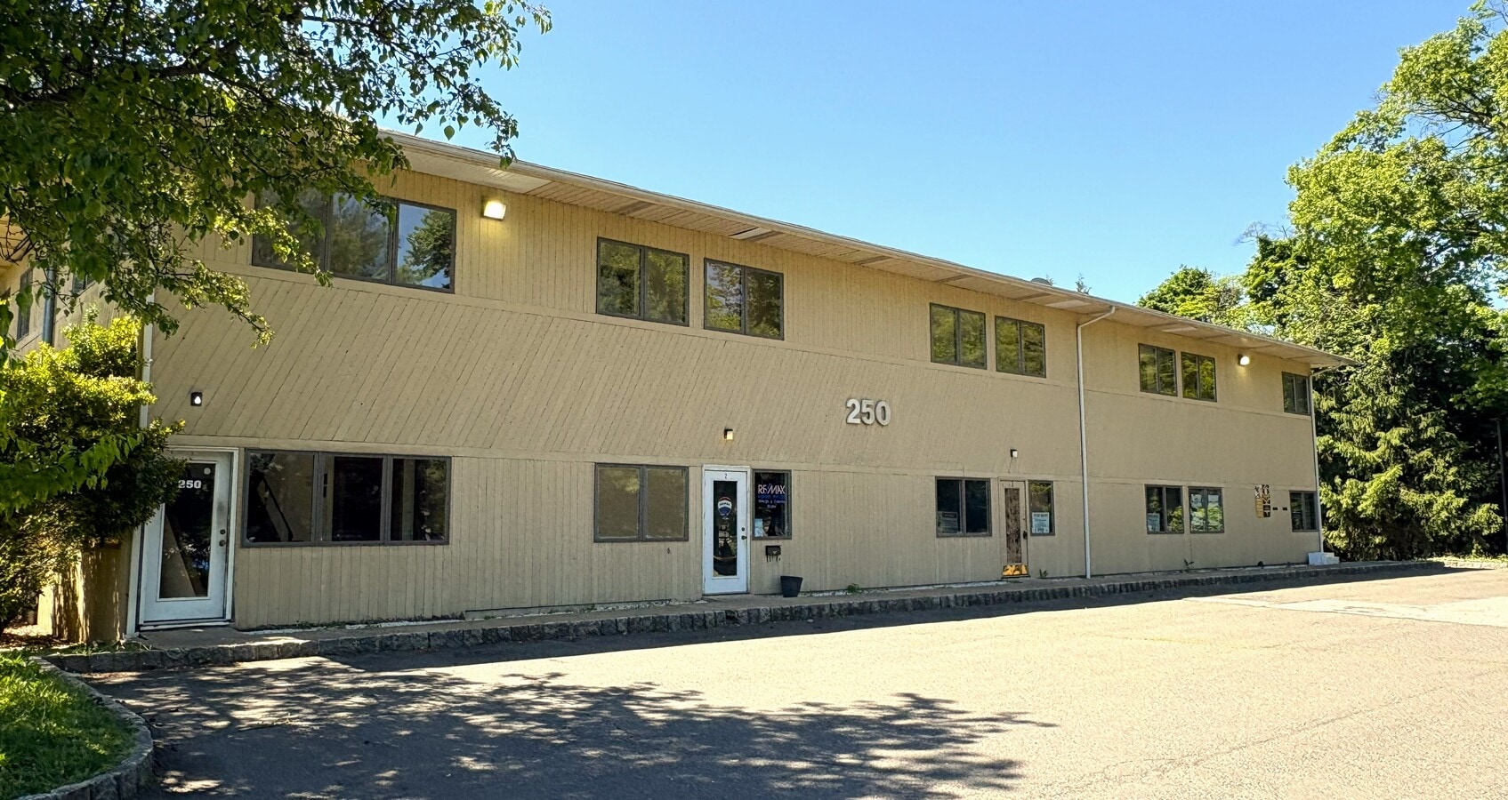 250 Stelton Rd, Piscataway, NJ 08854 - Unité 3 - - Photo intérieure - Image 1 of 13