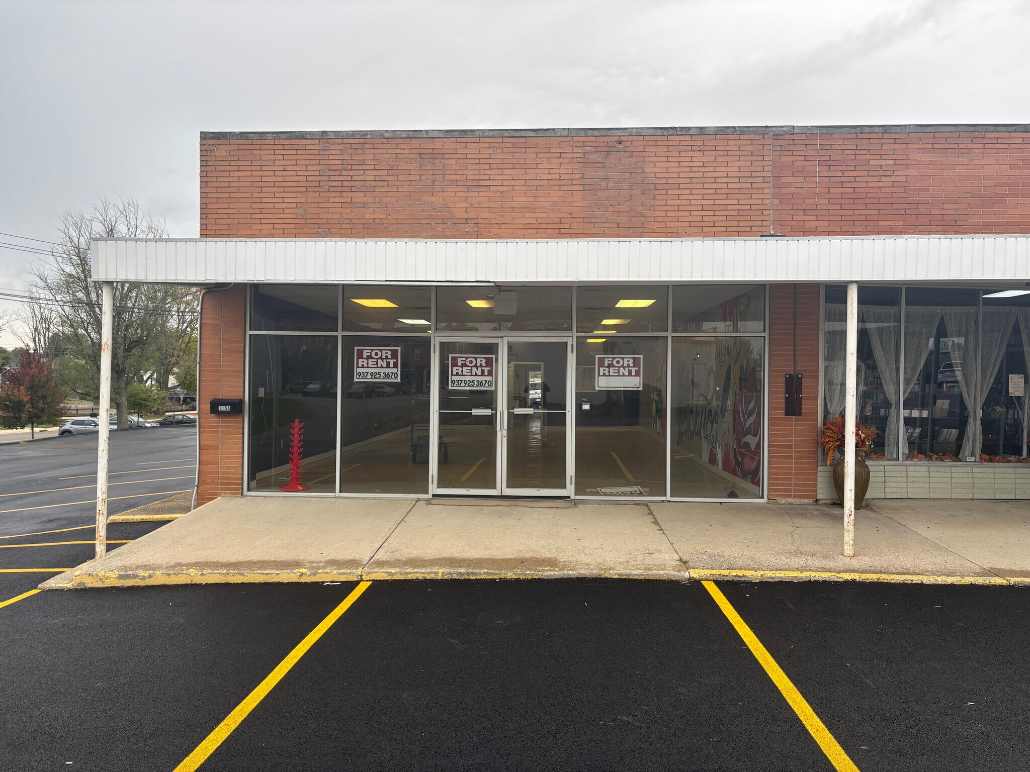 114-116 E Auglaize St, Wapakoneta, OH for lease Building Photo- Image 1 of 10
