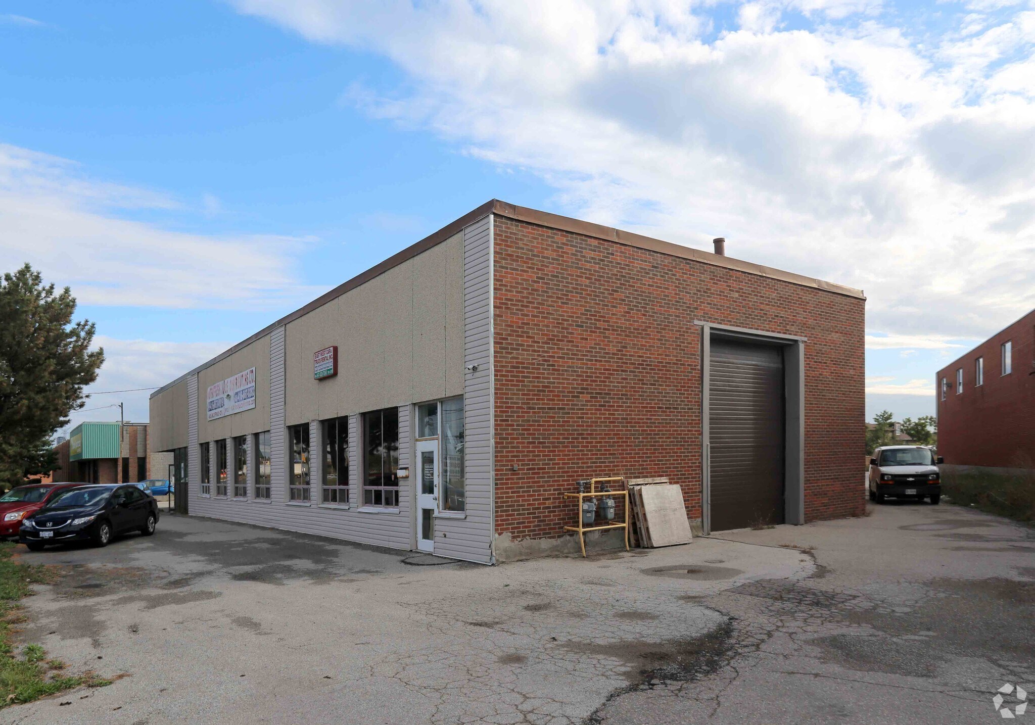 485 Norfinch Dr, Toronto, ON for sale Primary Photo- Image 1 of 1