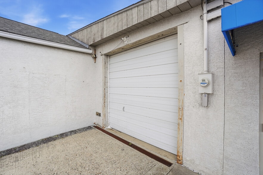 546 Brehl Ave, Columbus, OH for lease - Building Photo - Image 3 of 24