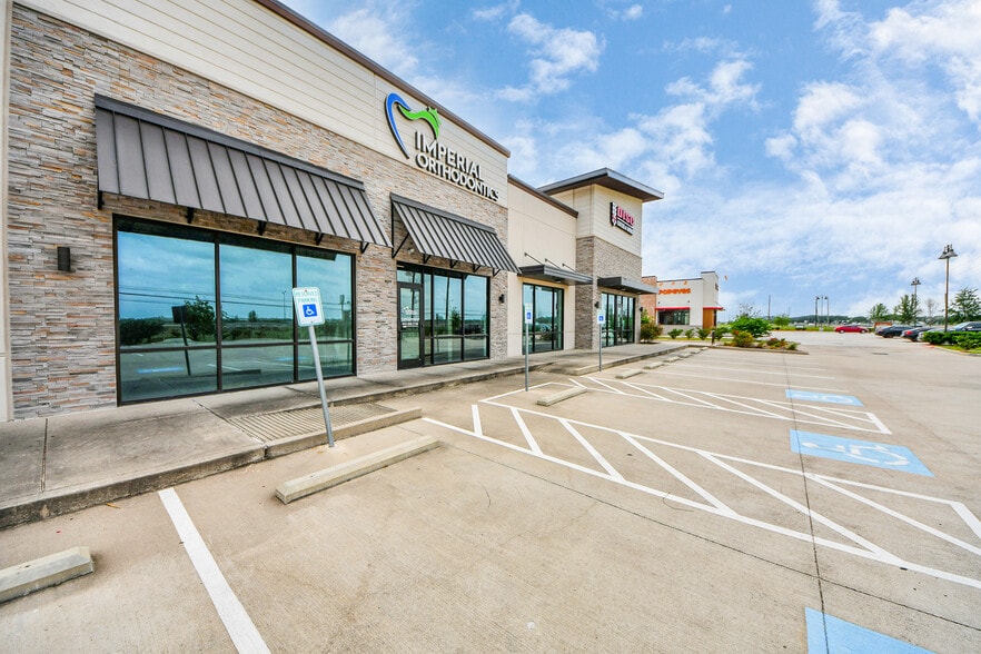 167 Citadel Way, Sugar Land, TX for sale - Building Photo - Image 3 of 5