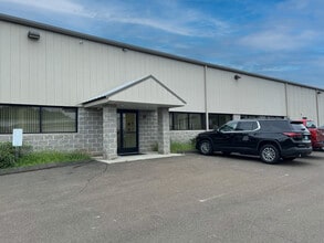 21 Thompson Rd, Branford, CT à louer Photo intérieure- Image 1 de 10