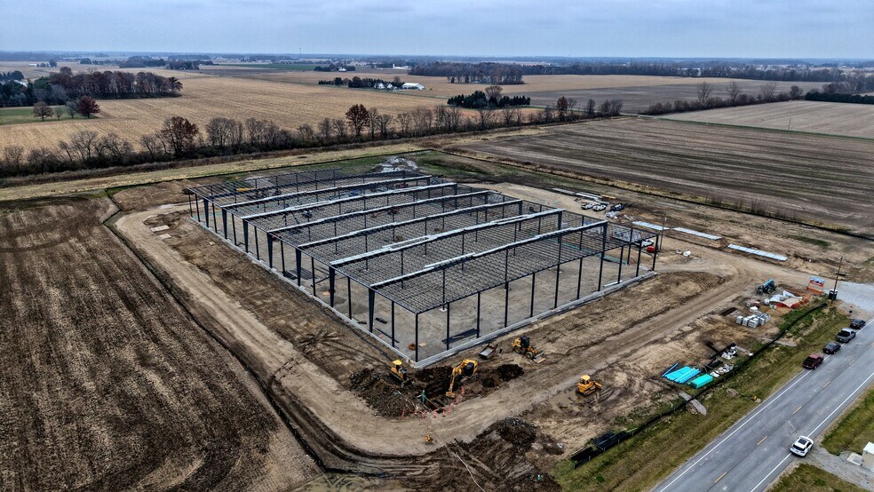 323 S Front St, Fremont, OH à louer - Photo du bâtiment - Image 3 de 8