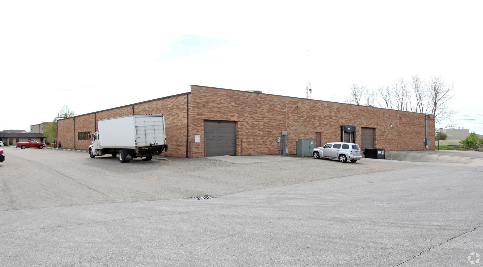 7525 Pingue Dr, Worthington, OH for lease Primary Photo- Image 1 of 2
