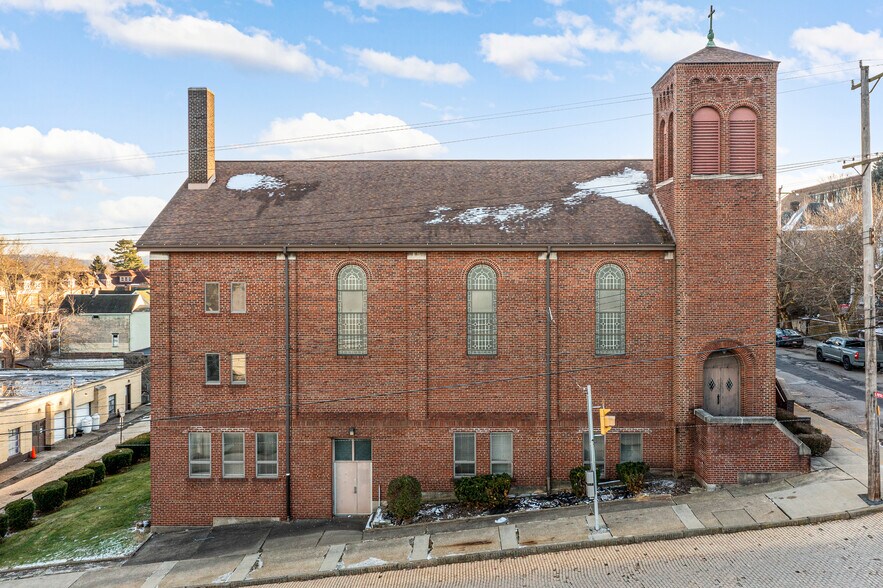 105 S 5th St, Duquesne, PA à vendre - Photo du bâtiment - Image 3 de 49