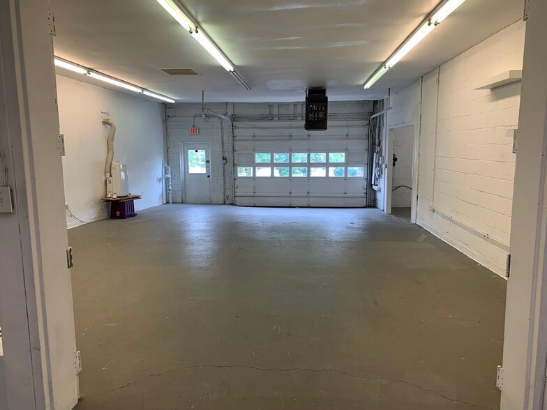 318 Dominion Rd NE, Vienna, VA for lease - Building Photo - Image 3 of 4