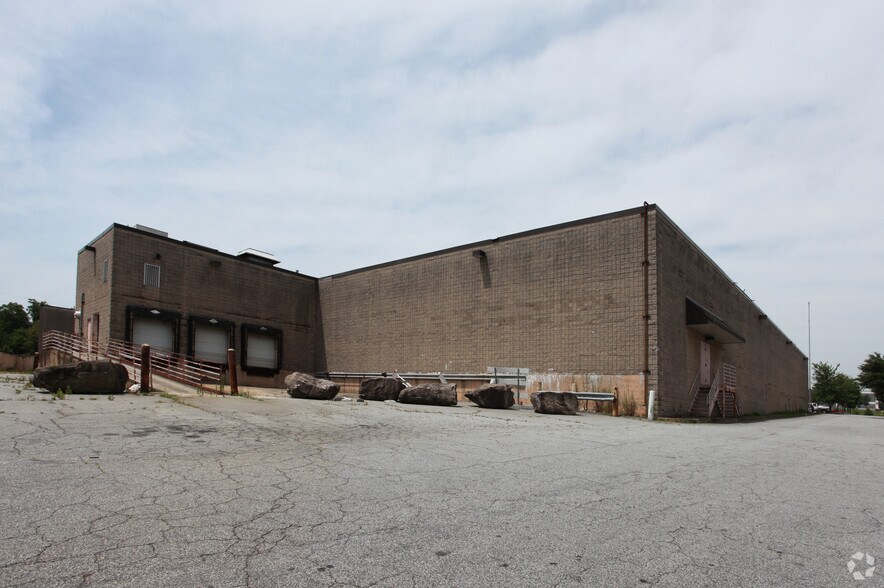1475 E Park Place Blvd, Stone Mountain, GA à louer - Photo du bâtiment - Image 3 de 4