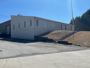 2367 Rockaway Industrial Blvd, Conyers, GA for lease Interior Photo- Image 2 of 4