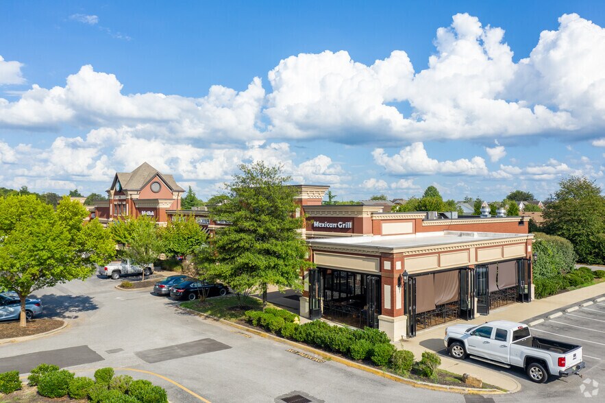 711 E Main St, Hendersonville, TN à louer - Photo du bâtiment - Image 2 de 7